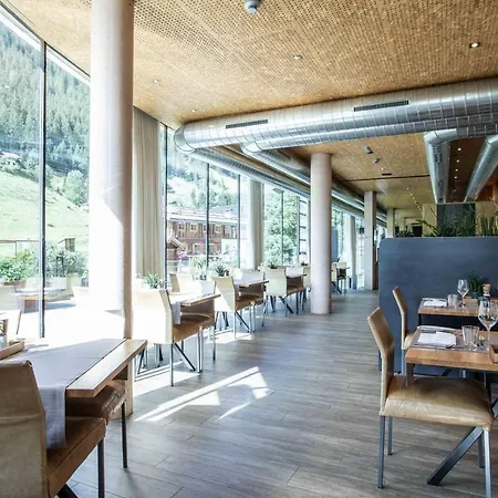 Hotel Arlmont 4 Stern Superior St. Anton am Arlberg