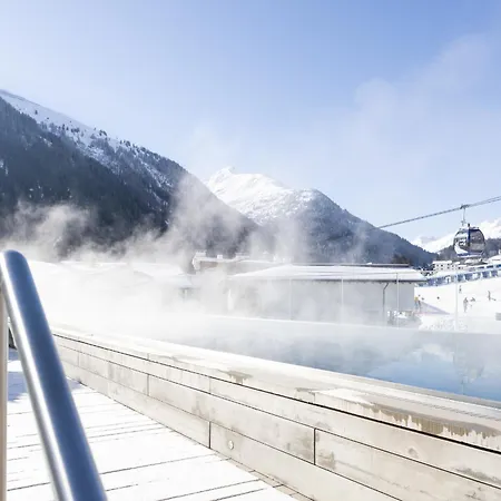 Arlmont 4 Stern Superior St. Anton am Arlberg