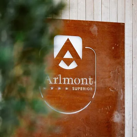 Arlmont 4 Stern Superior Otel